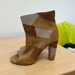 Torrid Tan Patchwork Suede Peep Toe Bootie sz 9.5W